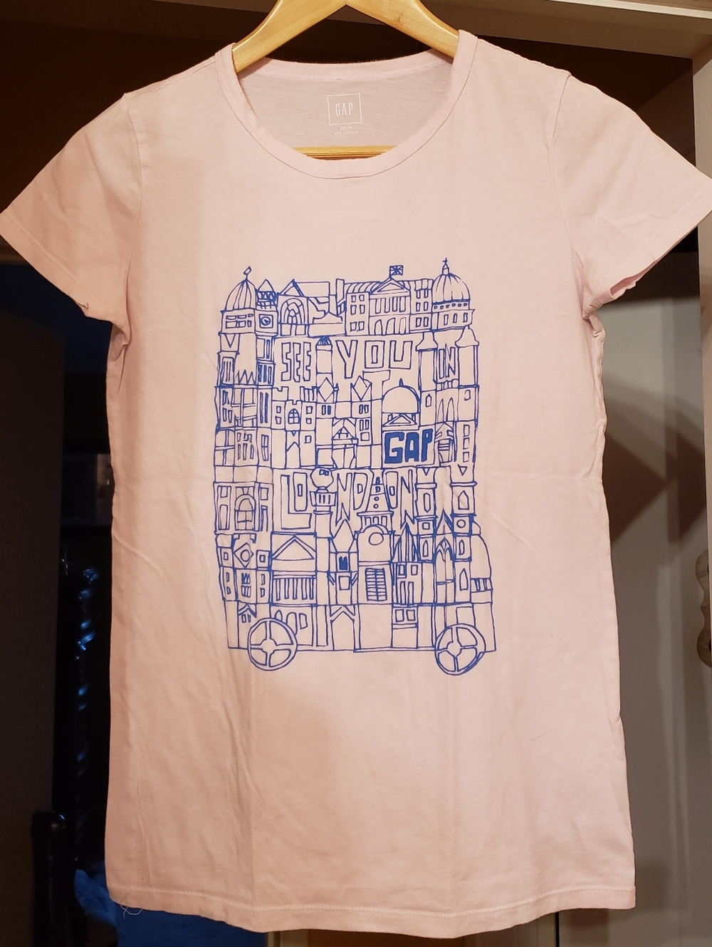 GAP Pink City Tee - London